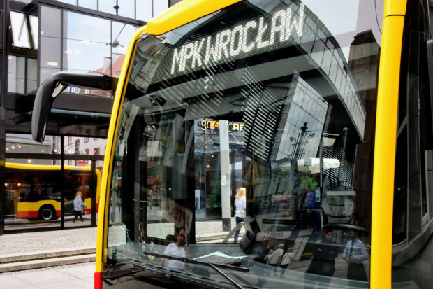 Pierwsze autobusy marki Mercedes trafią do Wrocławia w połowie 2023 roku (fot. facebook.com/mpkwroc)