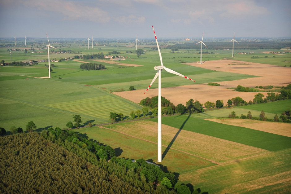 W ostatnich latach ze względu na tzw. ustawę odległościową elektrowni wiatrowych w Polsce przybywało niewiele. (Fot. UG Margonin)