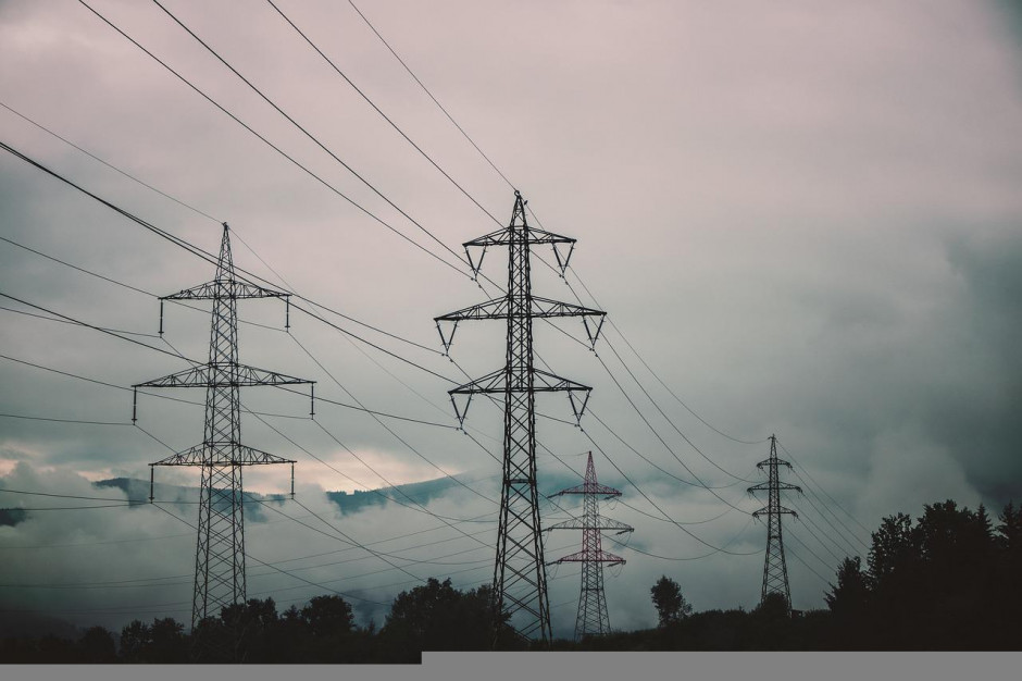 Rano dostaw energii elektrycznej pozbawionych było ponad 10 tys. odbiorców. (Fot. Pixabay)