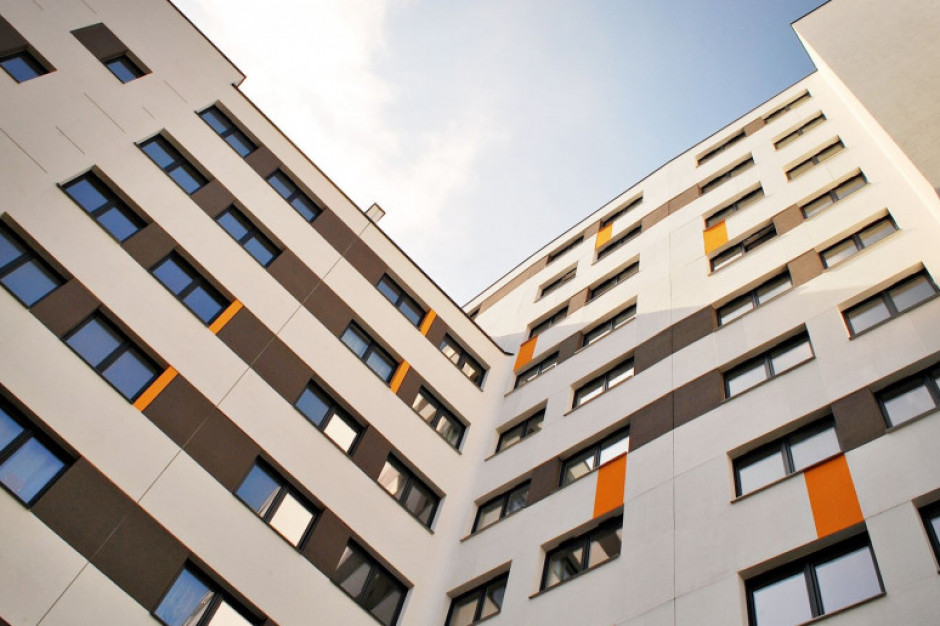 Nowelizacja kończy z naliczaniem przez bank dodatkowego kosztu kredytu "za czekanie" (fot. shutterstock) Nowelizacja kończy z naliczaniem przez bank dodatkowego kosztu kredytu "za czekanie" (fot. shutterstock)