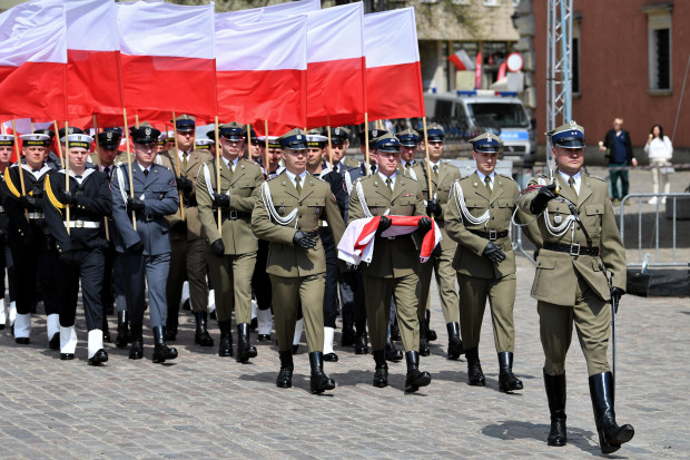 Główne uroczystości będą odbywały się w Ossowie, Radzyminie i na placu Piłsudskiego w Warszawie (fot. PAP/Radek Pietruszka)