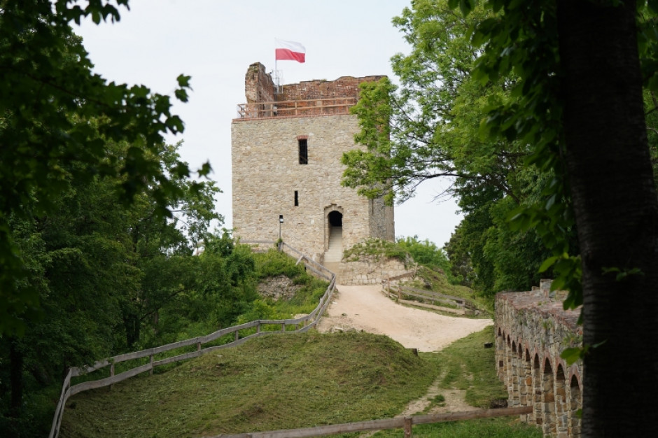 Trwa kolejny etap odbudowy zamku w Melsztynie  fot. UM Zakliczyn