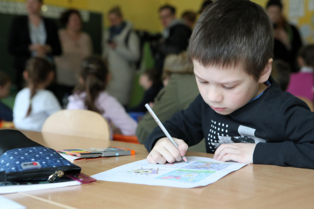 - Niedofinansowanie szkół pogłębia się - ostrzegają przedstawiciele Związku Miast Polskich (fot. PAP/Roman Zawistowski)