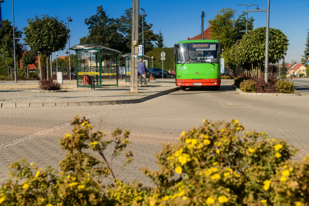 Część gmin oferuje przejazdy, które spełniają oczekiwania mieszkańców, w innych komunikacją jeżdżą głównie uczniowie - zdjęcie poglądowe (Fot. ugk.pl)