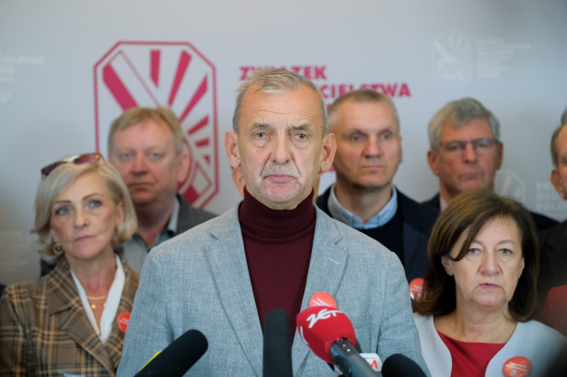 Nie wykluczam, że strajk nauczycieli będzie miał miejsce w grudniu lub styczniu - przyznał Sławomir Broniarz (Fot. PAP/Mateusz Marek)