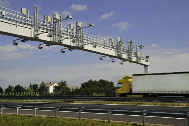 Sieć dróg płatnych dla pojazdów ciężkich w Polsce liczy prawie 3700 km (Fot. Stalexport)