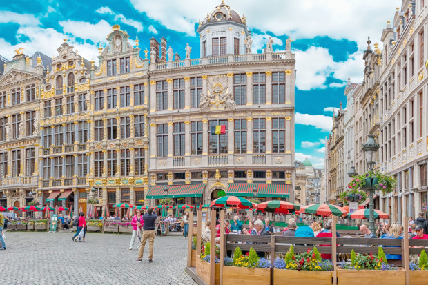 Bruksela chce wydłużyć o rok zakaz picia alkoholu w miejscach publicznych (fot. pxhere)