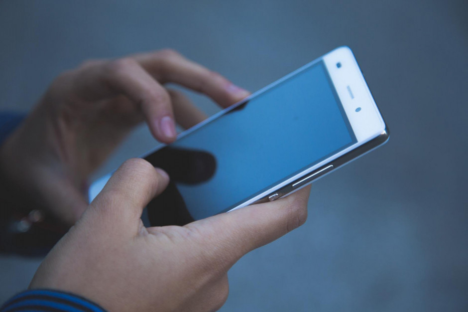 Przybyło użytkowników telefonii komórkowej (fot. pixabay) Przybyło użytkowników telefonii komórkowej (fot. pixabay)