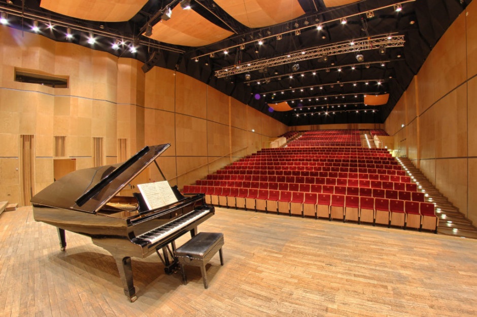 Koncerty symfoniczne w rozpoczynającym się sezonie podzielone zostały na trzy kategorie (fot. Filharmonia Opolska)