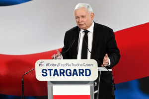Jarosław Kaczyński w Stargardzie/ (Fot. PAP/Marcin Bielecki)