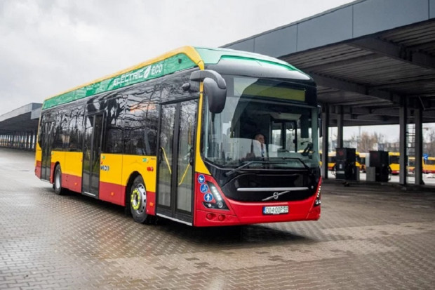Flota elektrycznych autobusów w Łodzi powiększy się o 8 sztuk (Fot. UM Łodzi)