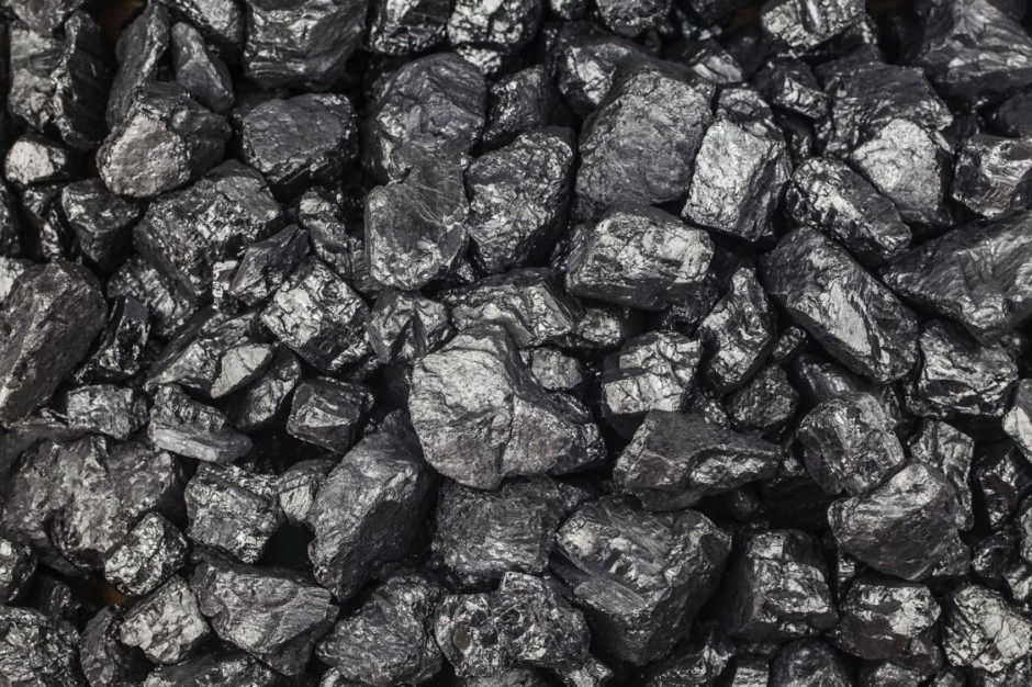 Chodzi o węgiel importowany przez spółki Skarbu Państwa (Fot. freepik.com)