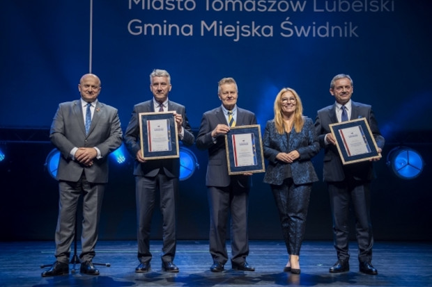 Laureaci i wyróżnieni w Konkursie "Ambasador Funduszy Europejskich" w kategorii Rewitalizacja (Fot. Łukasz Frączek/UMWL)