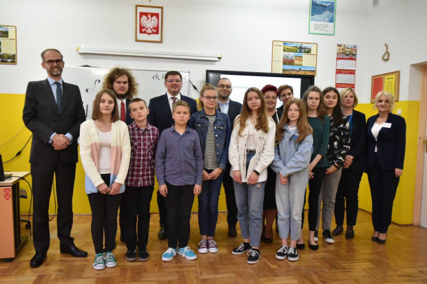 Przedstawiciele organizacji młodzieżowych, które inspirowały cały projekt, brali czynny udział w tworzeniu materiałów edukacyjnych (fot. mat. prasowe)