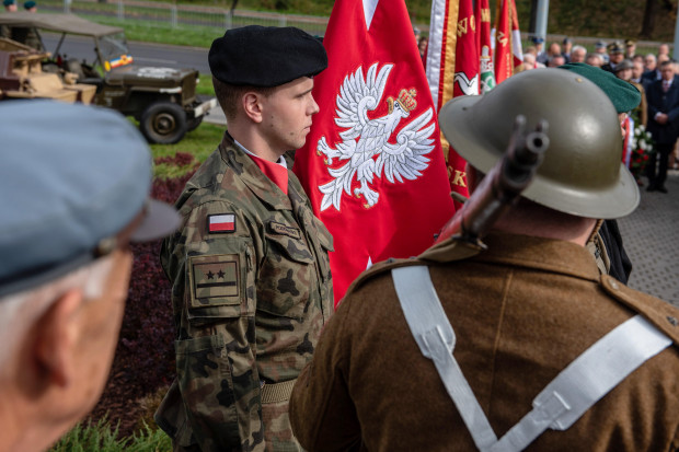 Capstrzyki, pikniki wojskowe, festyny - w całym kraju odbędą się imprezy z okazji Święta Niepodległości (fot. ilustr.: PAP/Wojtek Jargiło)