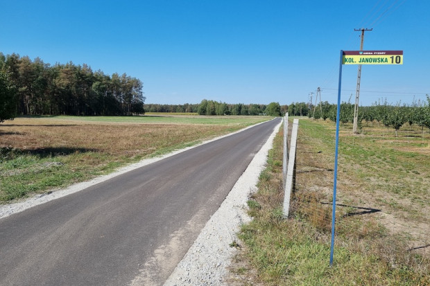 Wyremontowana droga w Gminie Pyzdry w powiecie wrzesińskim (Fot. UMWW)