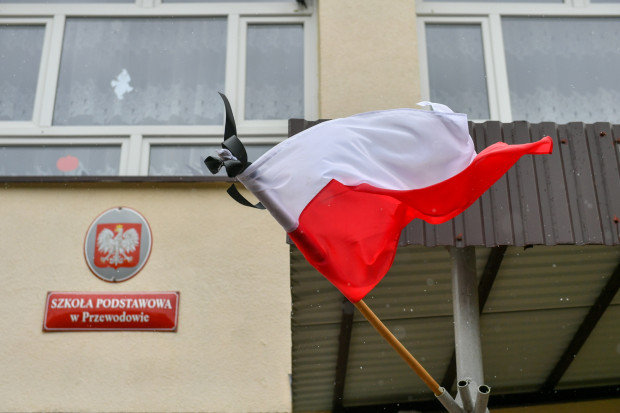 Obywaj mężczyźni zginęli we wtorek w Przewodowie podczas pracy w suszarni zboża (fot. PAP/Wojtek Jargiło)