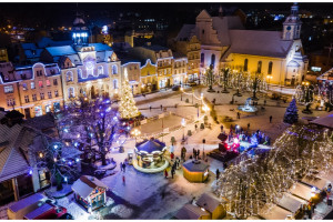 Polskie miasta i gminy są gotowe na święta. Wiele zaprasza do wspólnego spędzenia czasu na lokalnych jarmarkach bożonarodzeniowych (fot. UM Wejherowo)
