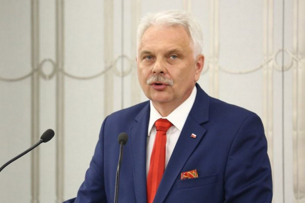 Na tę chwilę eksperci odradzają nam zniesienie stanu zagrożenia epidemicznego - powiedział Waldemar Kraska (fot. senat.gov.pl)