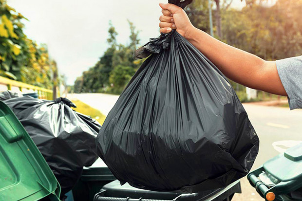 Kolejne gminy podnoszą opłaty za odbiór i zagospodarowane odpadów (fot. shutterstock)