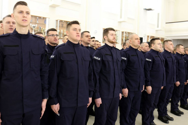 W szeregi lubelskiej policji wstąpiło 85 nowych funkcjonariuszy. Fot. lubelska.policja.gov.pl