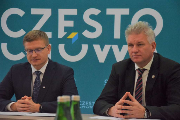 Od lewej: prezydent Częstochowy Krzysztof Matyjaszczyk i senator Wojciech Konieczny (Fot. UM Częstchowa)