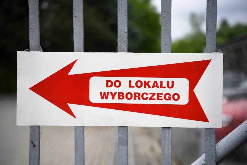Wybory samorządowe w 2024 roku powinny się odbyć po 31 marca i nie później niż 23 kwietnia (fot. (fot. PAP/Darek Delmanowicz) Wybory samorządowe w 2024 roku powinny się odbyć po 31 marca i nie później niż 23 kwietnia (fot. (fot. PAP/Darek Delmanowicz)