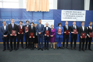 Uczniowie z Podlasia ze stypendiami ministra za wybitne osiągnięcia