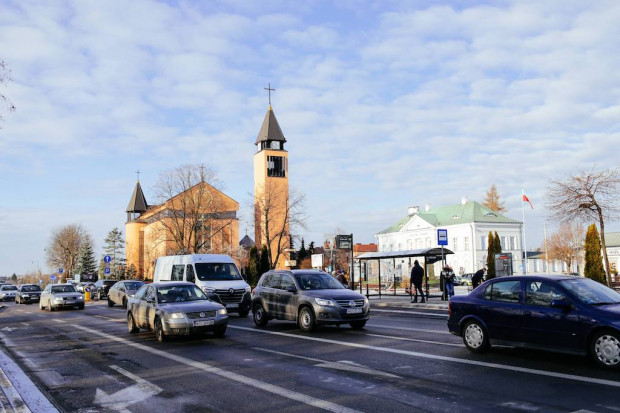 Sochaczew. Władze miasta obawiają się jego podziału na 3 części wskutek inwestycji CPK (Fot. PAP/Albert Zawada)