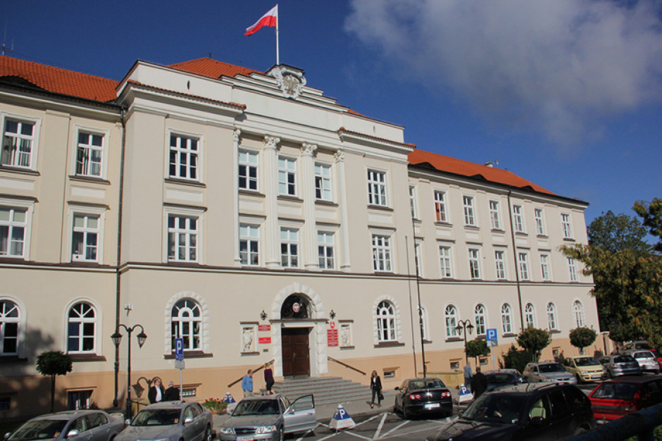 Wydatki i zatrudnienie w urzędach wojewódzkich coraz większe (fot. lublin.uw.gov.pl) Wydatki i zatrudnienie w urzędach wojewódzkich coraz większe (fot. lublin.uw.gov.pl)