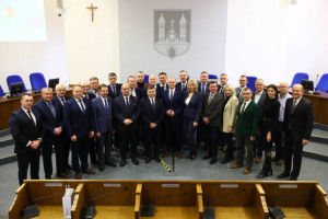 Porozumienie samorządów tego regionu, które podpisały m.in. miasta-gminy Gostynin i Sierpc oraz powiaty płocki, sierpecki i gostyniński, "zakłada współpracę w oparciu o zasadę równoprawności, wzajemny szacunek i zaufanie" (fot. UM Płock)