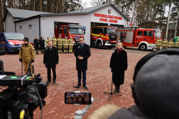 Premier Morawiecki podkreślił, że nasi strażacy na całym świecie wzbudzają podziw za swoją odwagę (for.gov.pl)