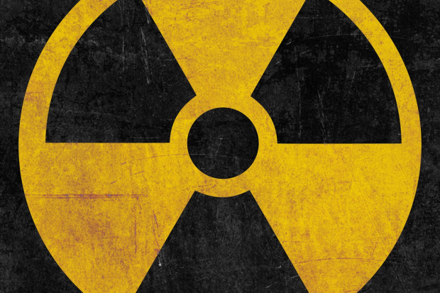 Pojemnik z substancją promieniotwórczą znaleziono w szafie w szkolnym magazynie fot. Pixabay