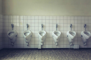 Regulamin szkolnej toalety ochroni uczniów przed krzywdą?