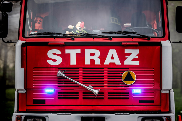 Pożar wybuchł w bloku przy ul. Barszczańskiej w Białymstoku (fot. shutterstock)