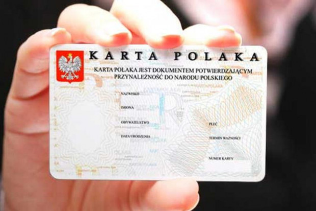 Karta Polaka jest ważna 10 lat od dnia jej przyznania lub bezterminowo dla osoby, która ukończyła 65 lat (fot. gov.pl)