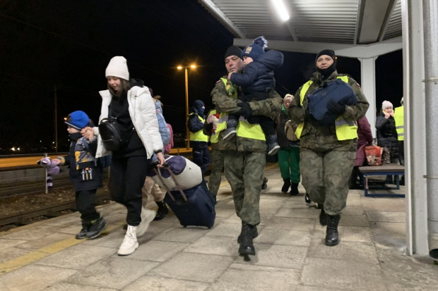 Pierwsi uchodźcy z Ukrainy trafili do województwa świętokrzyskiego już w pierwszym dniu rosyjskiej agresji na ten kraj (fot. kielce.uw.gov.pl)