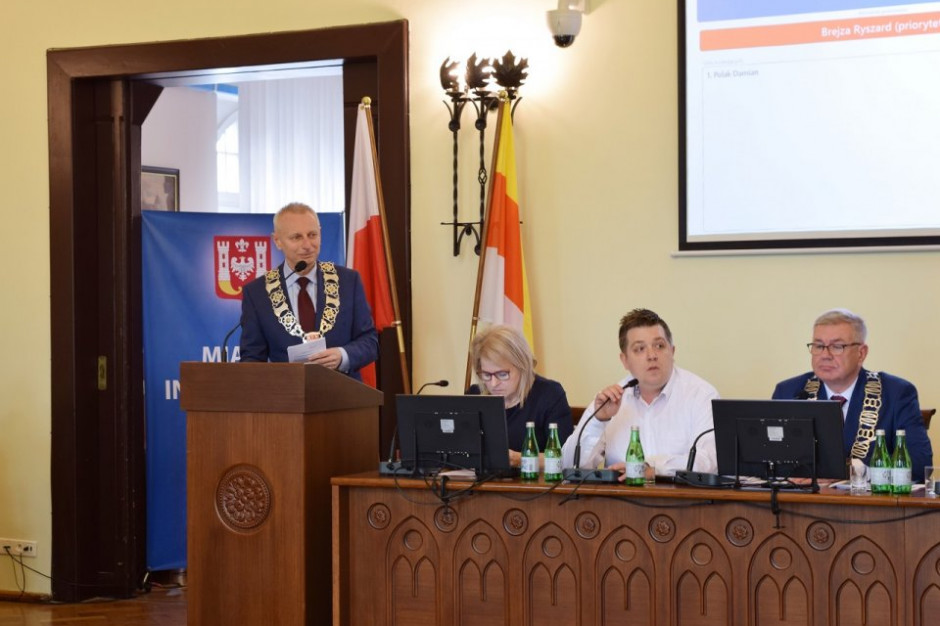Władze samorządowe Inowrocławia przekonują, że obniżenie VAT m.in. na ciepło jest konieczne (Fot. UM Inowrocławia) Władze samorządowe Inowrocławia przekonują, że obniżenie VAT m.in. na ciepło jest konieczne (Fot. UM Inowrocławia)