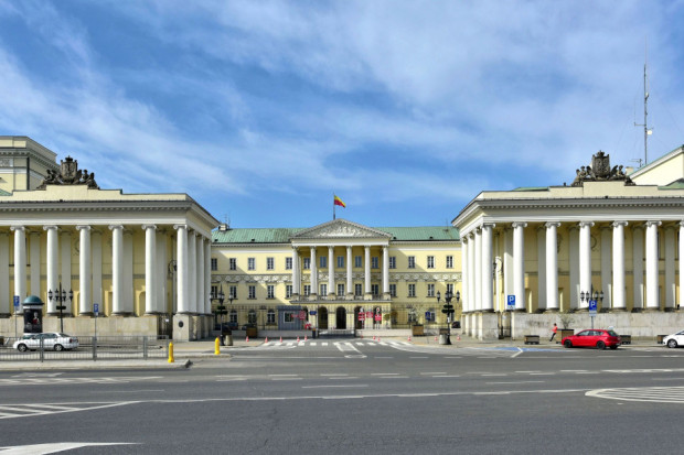 Urząd Miasta Warszawa (fot. wikipedia.org/Adrian Grycuk)