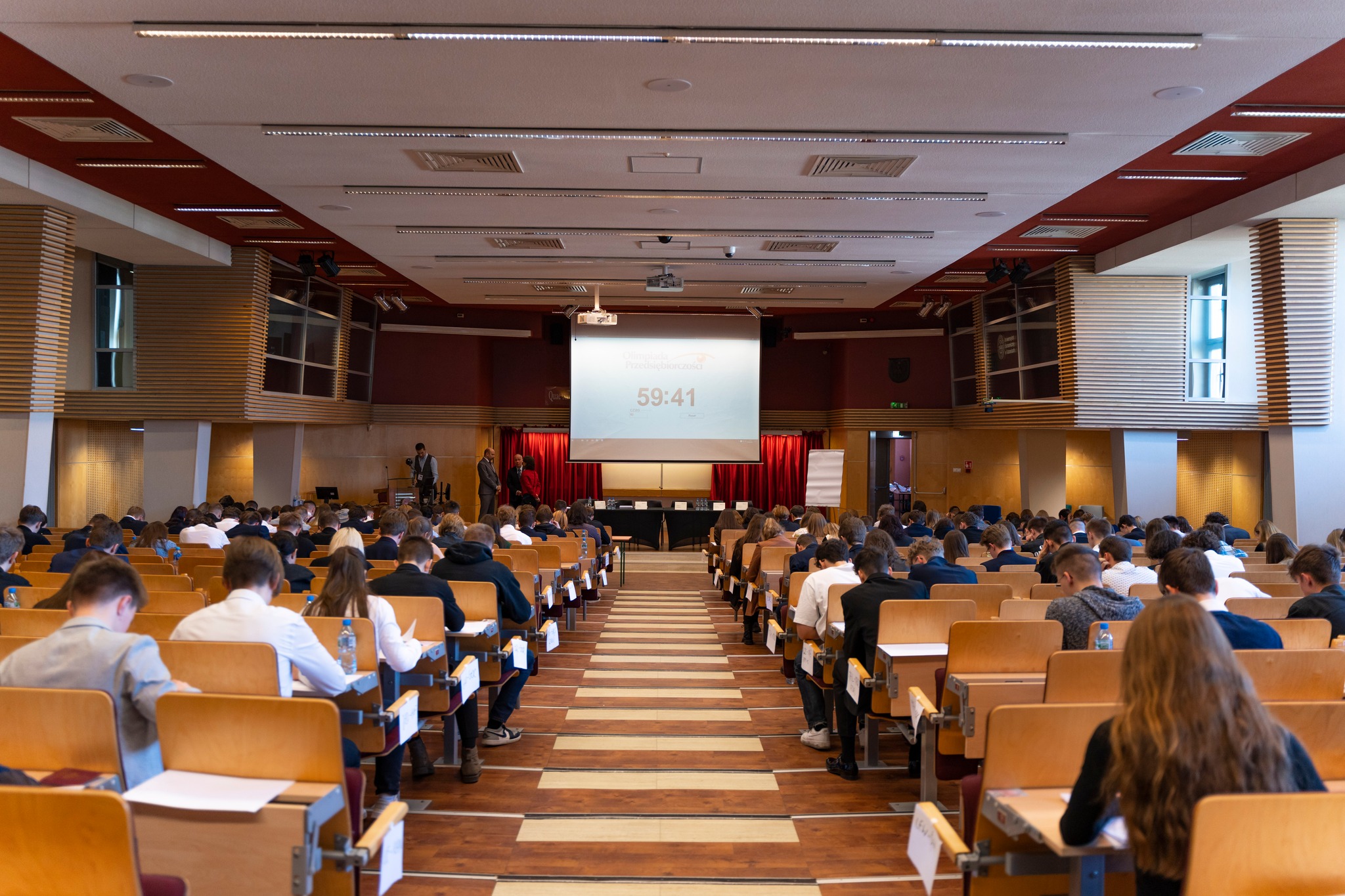 Uniwersytet Ekonomiczny w Katowicach na cały dzień otwiera swoje drzwi dla wszystkich potencjalnych kandydatów na studia i wszystkich tych, którzy bliżej chcieliby się przyjrzeć pracy uczelni.(Fot. UE w Katowicach)