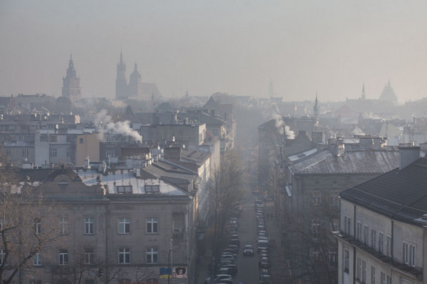 Pomimo lekkiej i wietrznej zimy mobilne płuca pokazały, że powietrze w wielu miejscowościach jest fatalnej jakości (fot.shutterstock)