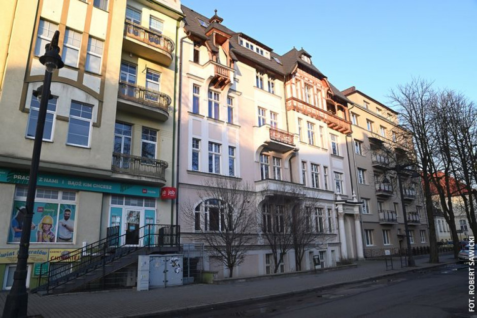 Modernistyczna kamienica przy Słowackiego 3 w Bydgoszczy powstała w latach 1903-04 (fot. bydgoszcz.pl/ Robert Sawicki) Modernistyczna kamienica przy Słowackiego 3 w Bydgoszczy powstała w latach 1903-04 (fot. bydgoszcz.pl/ Robert Sawicki)