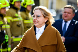Lasy to nasze dobro narodowe i to leśnicy wiedzą jak o nie zadbać - uważa minister Anna Moskwa (fot. PAP/Piotr Polak)