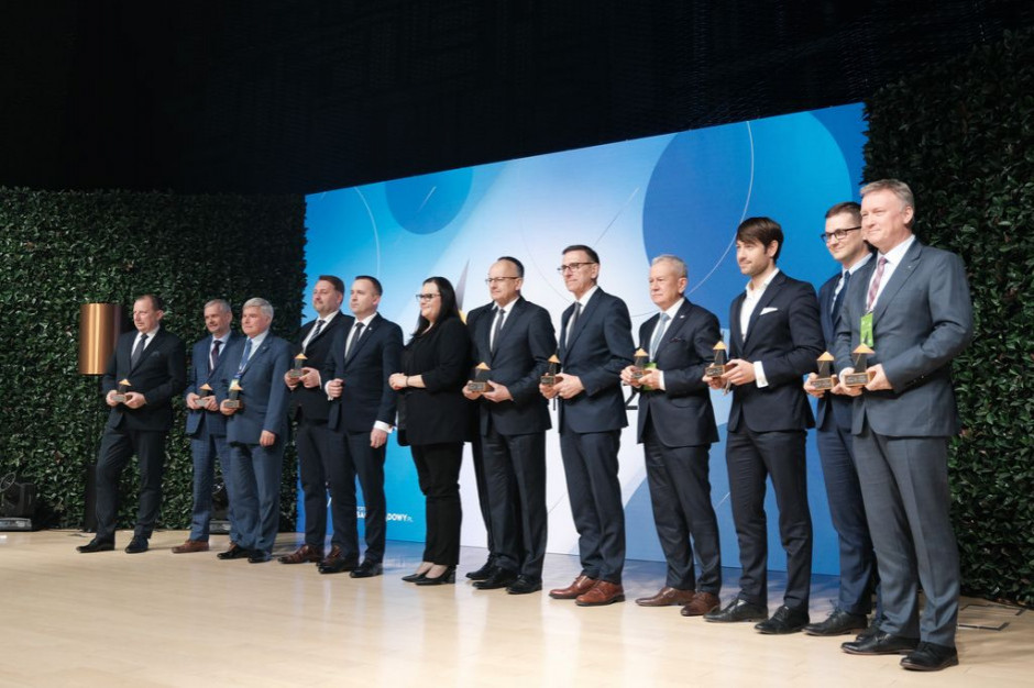 Laureaci konkursu Top Inwestycje Komunalne 2022. Zwycięzcy tegorocznej edycji także odbiorą statuetki podczas Europejskiego Kongresu Gospodarczego (Fot. PTWP)