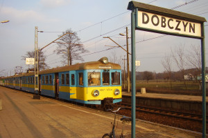 W Dobczynie zbudowano nowy dworzec PKP (fot. wikipedia.org/Damian Kisielewski/CC BY-SA 3.0)