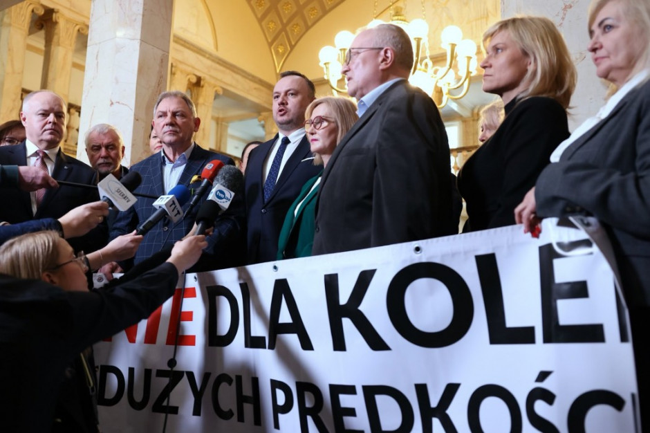 W sprawie CPK stoimy murem za mieszkańcami - deklarują śląscy samorządowcy (Fot. Slaskie.pl) W sprawie CPK stoimy murem za mieszkańcami - deklarują śląscy samorządowcy (Fot. Slaskie.pl)