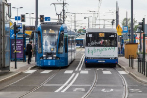 Ujednolicenie taryfy ułatwiłoby mieszkańcom podróżowanie i zwiększyło zainteresowanie komunikacją publiczną (Fot. krakow.pl/Bogdan Świerzowski)