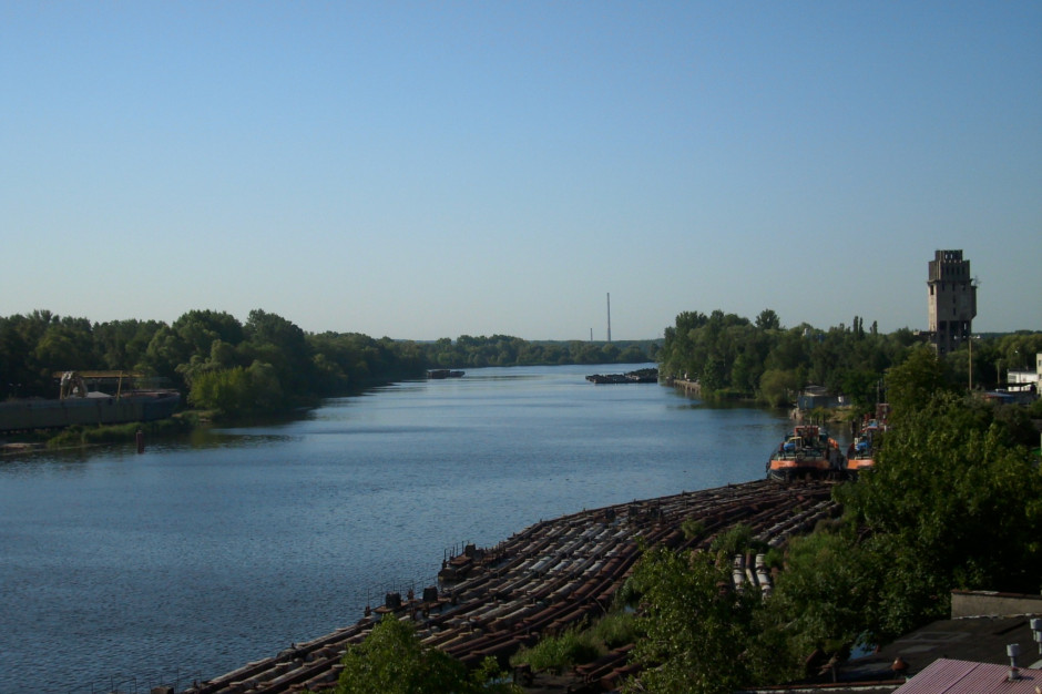 Unia podkreśla, że porty, między innymi Szczecin, potrzebują Odry do transportu towarów (fot. Electron, CC BY 3.0 /Wikipedia)