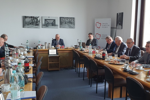 Związek Powiatów Polskich zaopiniował senacki projekt ustawy o sołtysach i radach sołeckich (Fot. ZPP Facebook)