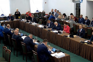 Projekt uchylający uchwałę będzie procedowany na sesji Rady Miasta Zamość 5 kwietnia 2023 r. (Fot. youtube.pl)